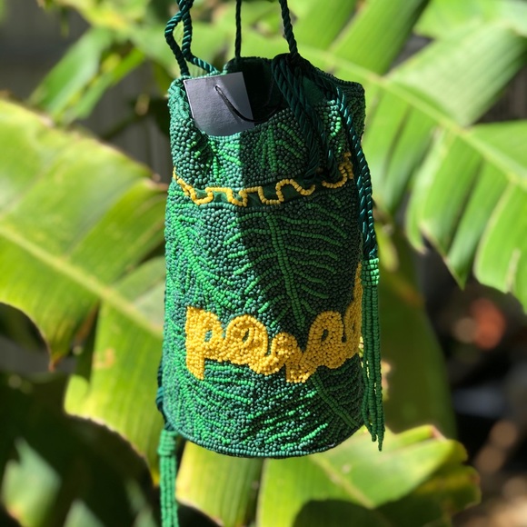 Paradise beaded drawstring bag - Picture 7 of 14
